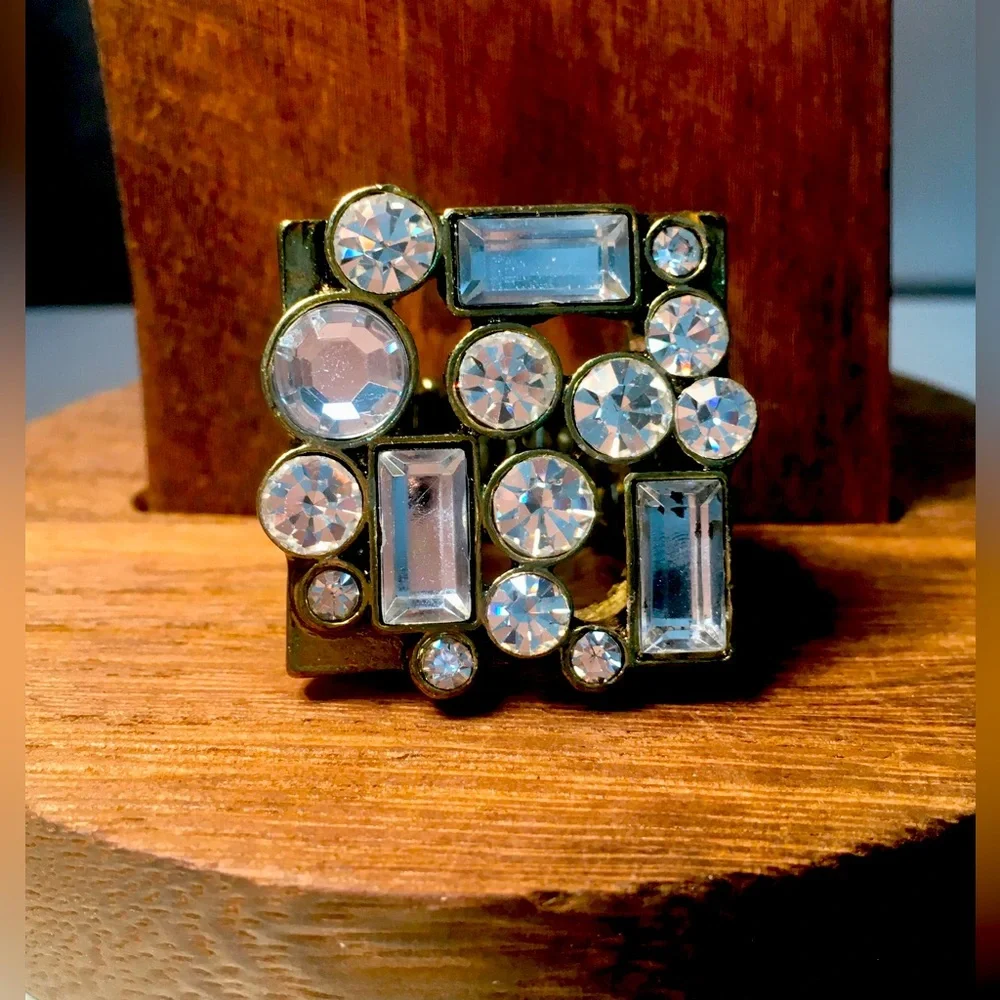 VINTAGE Metallic Silver Statement ring Rhinestone Vintage Brass tone adjustable - Picture 1 of 10
